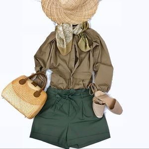 Dialogue Button-down Shirt Size M